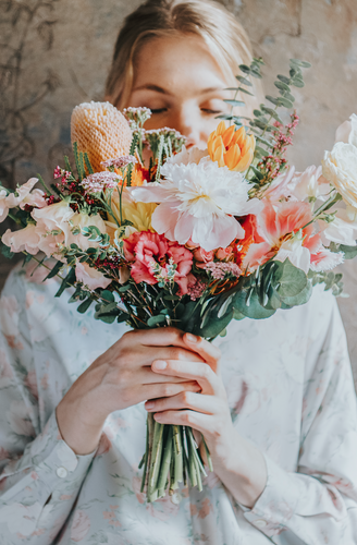 BYOF. bring your own florals.